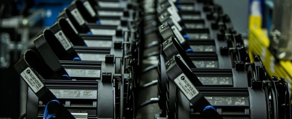 Wir verfügen über eine grosse Auswahl an Geräten für Beleuchtungstechnik, Beschallungstechnik, und Medientechnik.